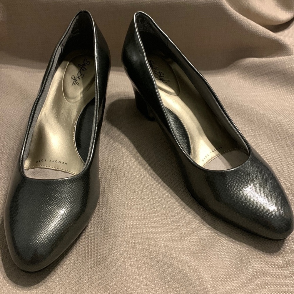 Soft Style Deanna Pump